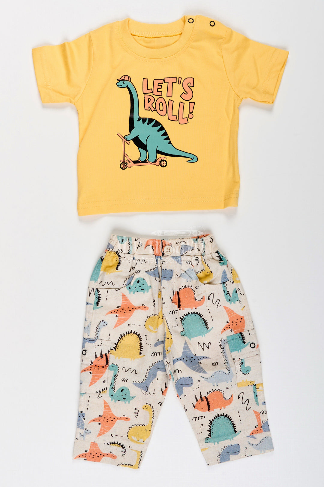 The Nesavu Boys Casual Set Toddler Boys Dinosaur Print Cotton Hoodie and T-Shirt Set Nesavu Nesavu toddler boys cotton hoodie set with dinosaur print and matching pants