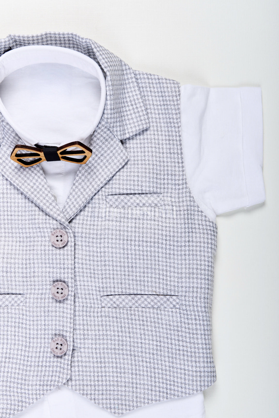 The Nesavu Boys Casual Set Toddler Boys Formal Cotton Set with Checked Jacket and Bow Tie Nesavu Nesavu toddler boys cotton shirt, checked jacket, and shorts set with bow tie