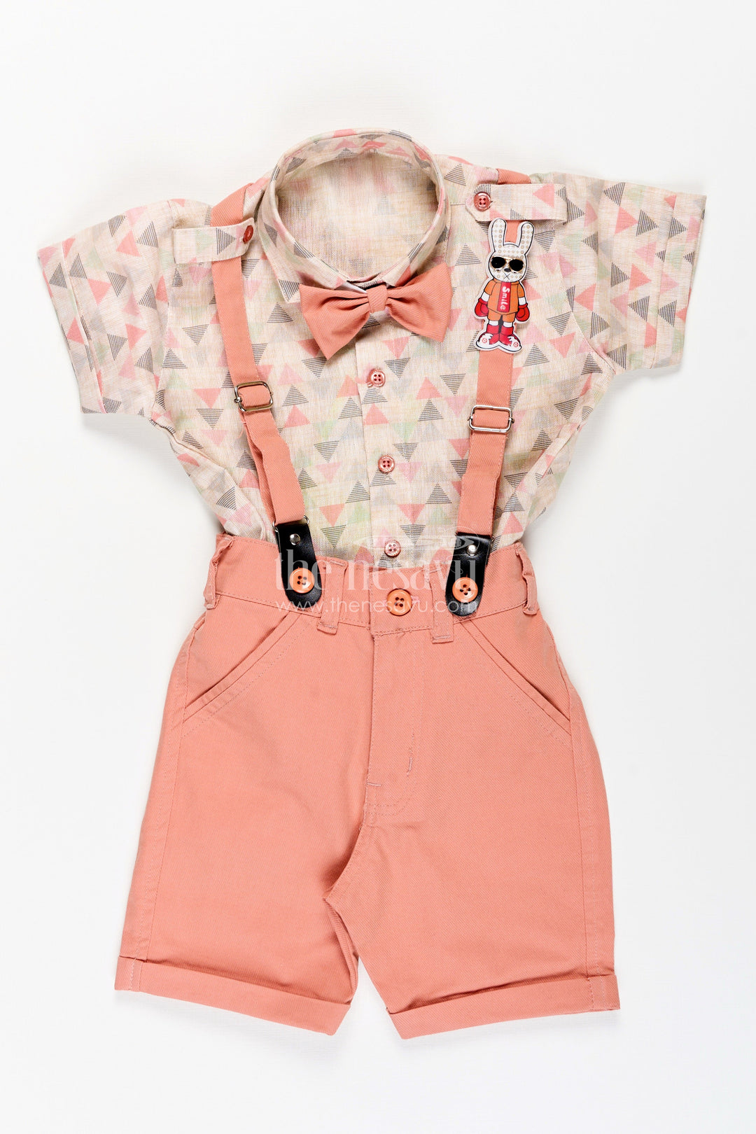 The Nesavu Boys Casual Set Toddler Boys Geometric Print Shirt and Terracotta Shorts Set with Cap and Suspenders Nesavu Nesavu toddler boys geometric print shirt with terracotta shorts, cap, and suspenders