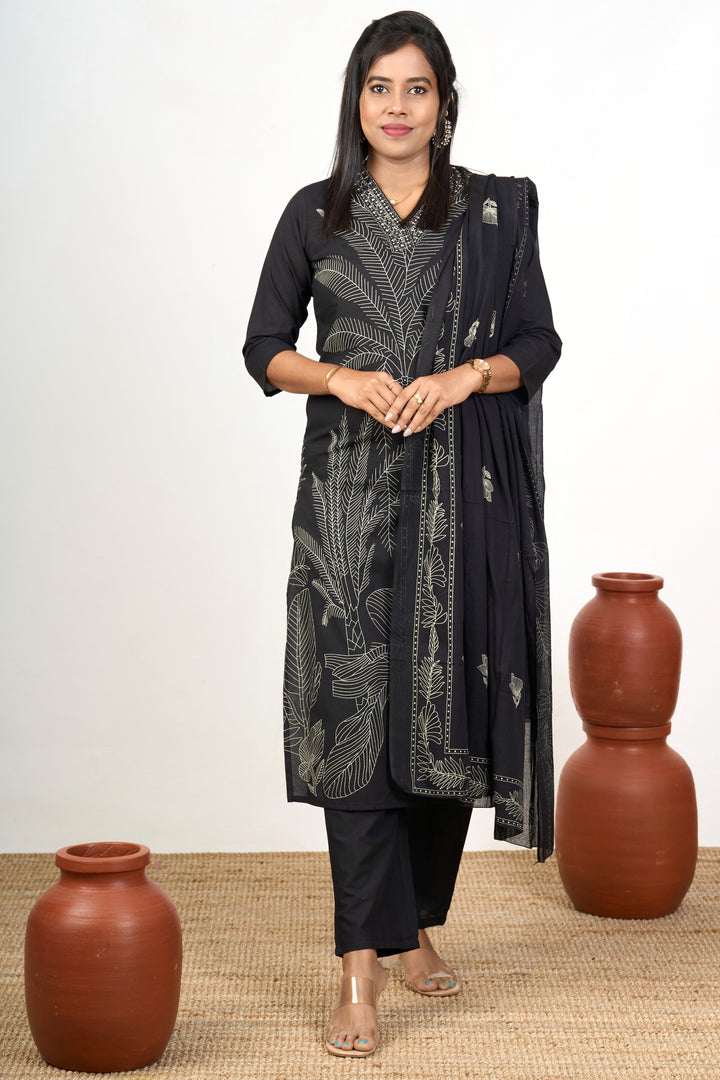 The Nesavu Womens Straight Suit Sets Traditional Women'S Straight Suit Set in Georgette with Unique Patterns Traditional Wear for Women Nesavu 38 (M) / Black WTH068B-38 Buy Women's Black Georgette Straight Suit Set Traditional Wear Women | The Nesavu