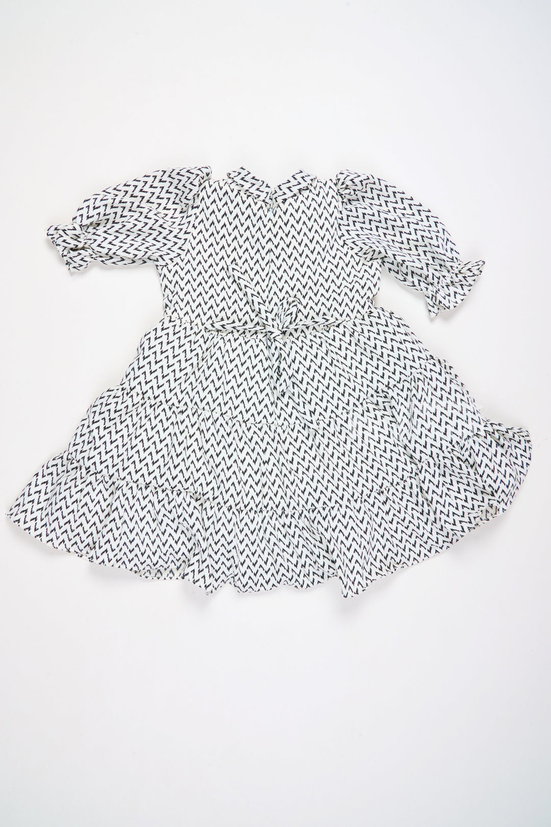 The Nesavu Girls Fancy Frock Trendy Black and White New Frock Design for Girls with Chevron Pattern Nesavu Black White New Frock Design Girls Chevron Print Ruffles | The Nesavu