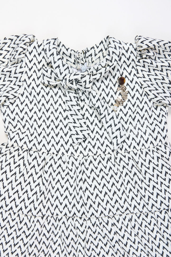 The Nesavu Girls Fancy Frock Trendy Black and White New Frock Design for Girls with Chevron Pattern Nesavu Black White New Frock Design Girls Chevron Print Ruffles | The Nesavu