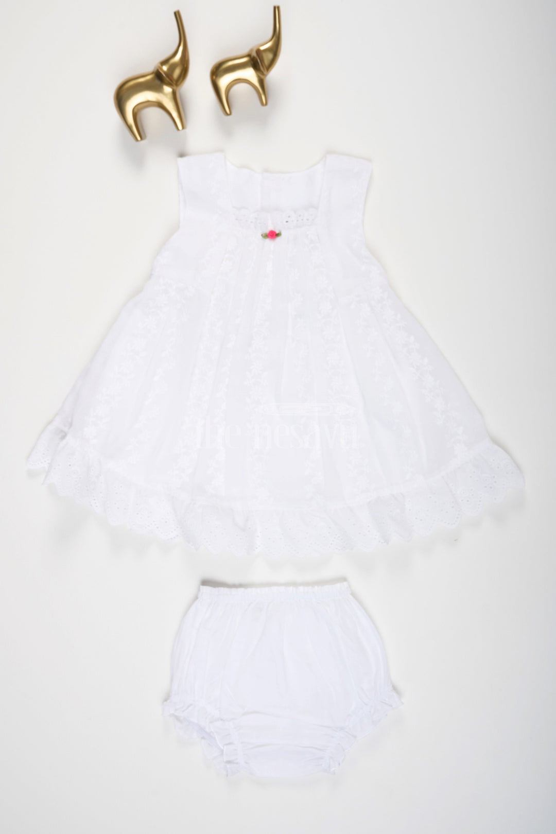 The Nesavu Baby Casual Sets White Chikankari Embroidery Cotton Frock with Bloomers Nesavu 10 (NB) / White BFJ608A-10 White Chikankari Embroidery Cotton Frock with Bloomers - Nesavu