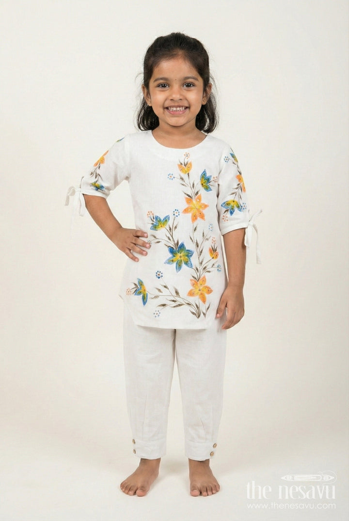 The Nesavu Girls Co-Ord Sets White Floral Print Kurti and Pant Set for Girls for Festive Summer Wear Nesavu 24 (5Y) / White GPS827A-24 Nesavu white floral digital print kurti with pant set for girls ethnic wear for summer occasions