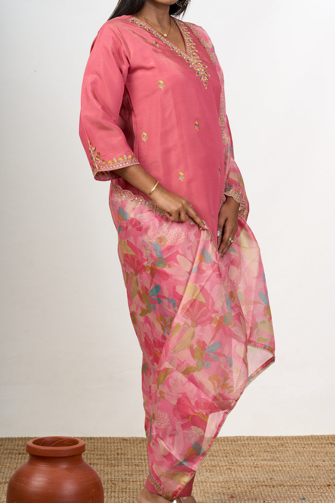 The Nesavu Womens Straight Suit Sets Women’S Christmas Day Dress in Peach Blend Silk with Embroidery and Printed Dupatta Nesavu Peach Blend Silk Womens Christmas Day Dress Embroidery Festive Dupatta | The Nesavu