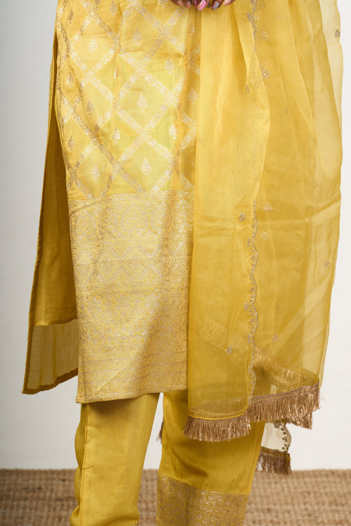 The Nesavu Womens Straight Suit Sets Women’S Pant Suit Set in Yellow Art Silk with Embroidered Neckline and Dupatta Nesavu Yellow Art Silk Womens Pant Suit Set Diamond Embroidery Sheer Dupatta | The Nesavu